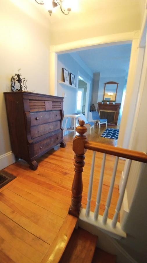Apartamento Beside The Tulip Tree Shelburne Exterior foto